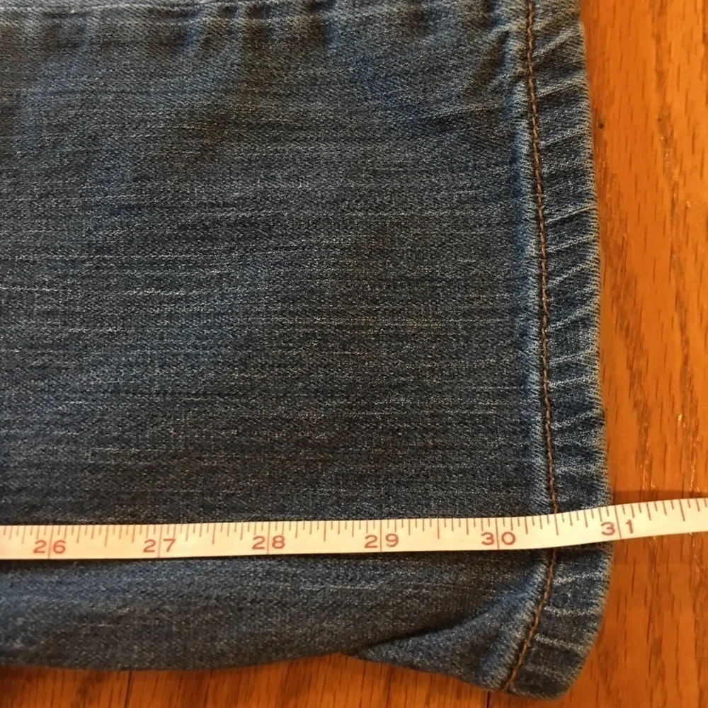 Tommy Hilfiger woman’s straight jeans. No size tag, see measurements